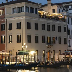 H10 Palazzo Canova 4* ונציה